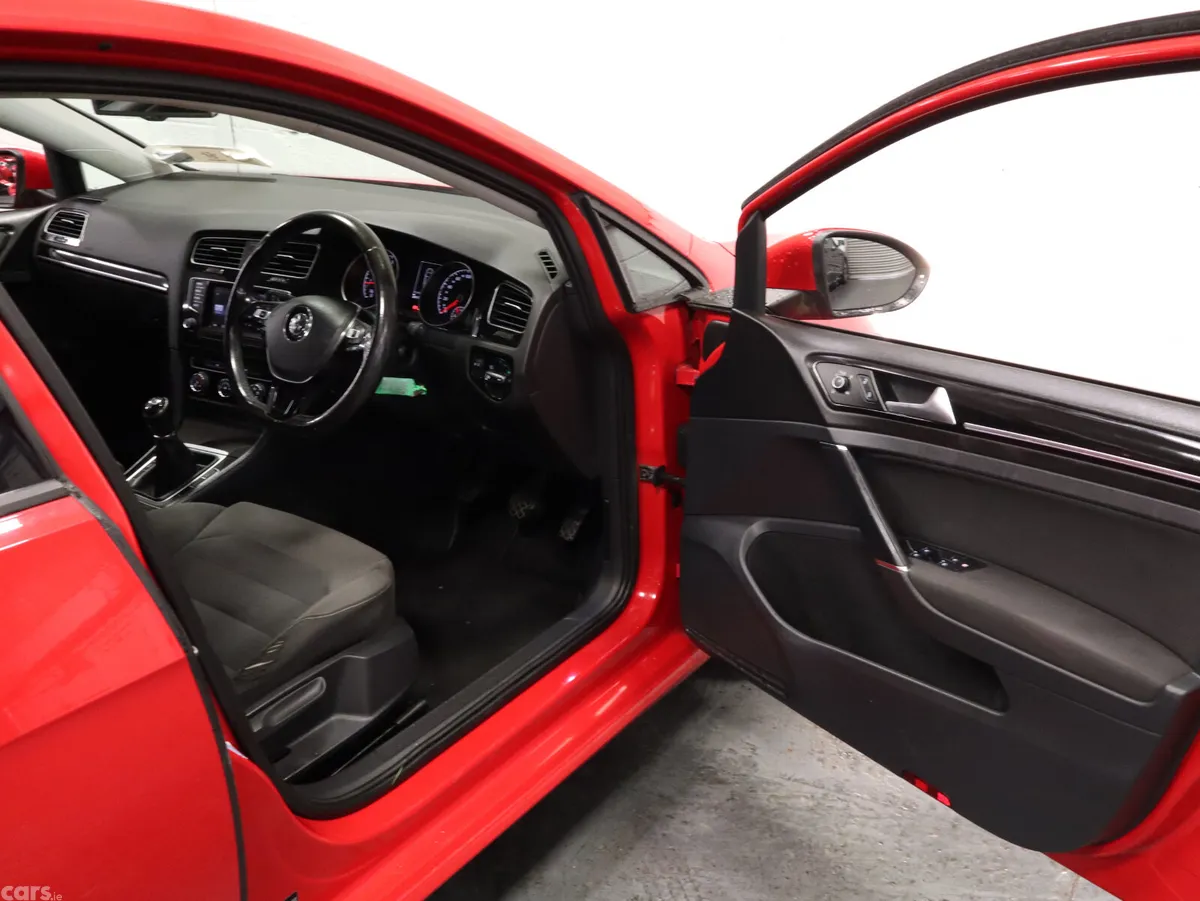 Volkswagen Golf Estate, Diesel, 2013, Red