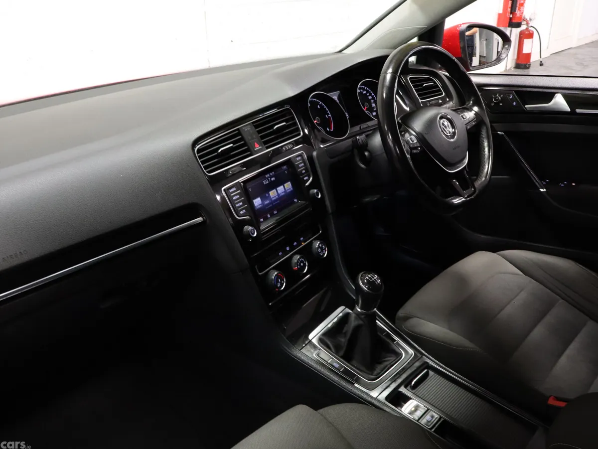 Volkswagen Golf Estate, Diesel, 2013, Red