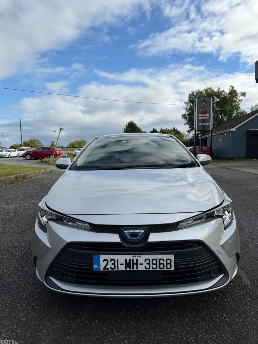 Toyota Corolla Estate, Petrol Hybrid, 2023, Grey