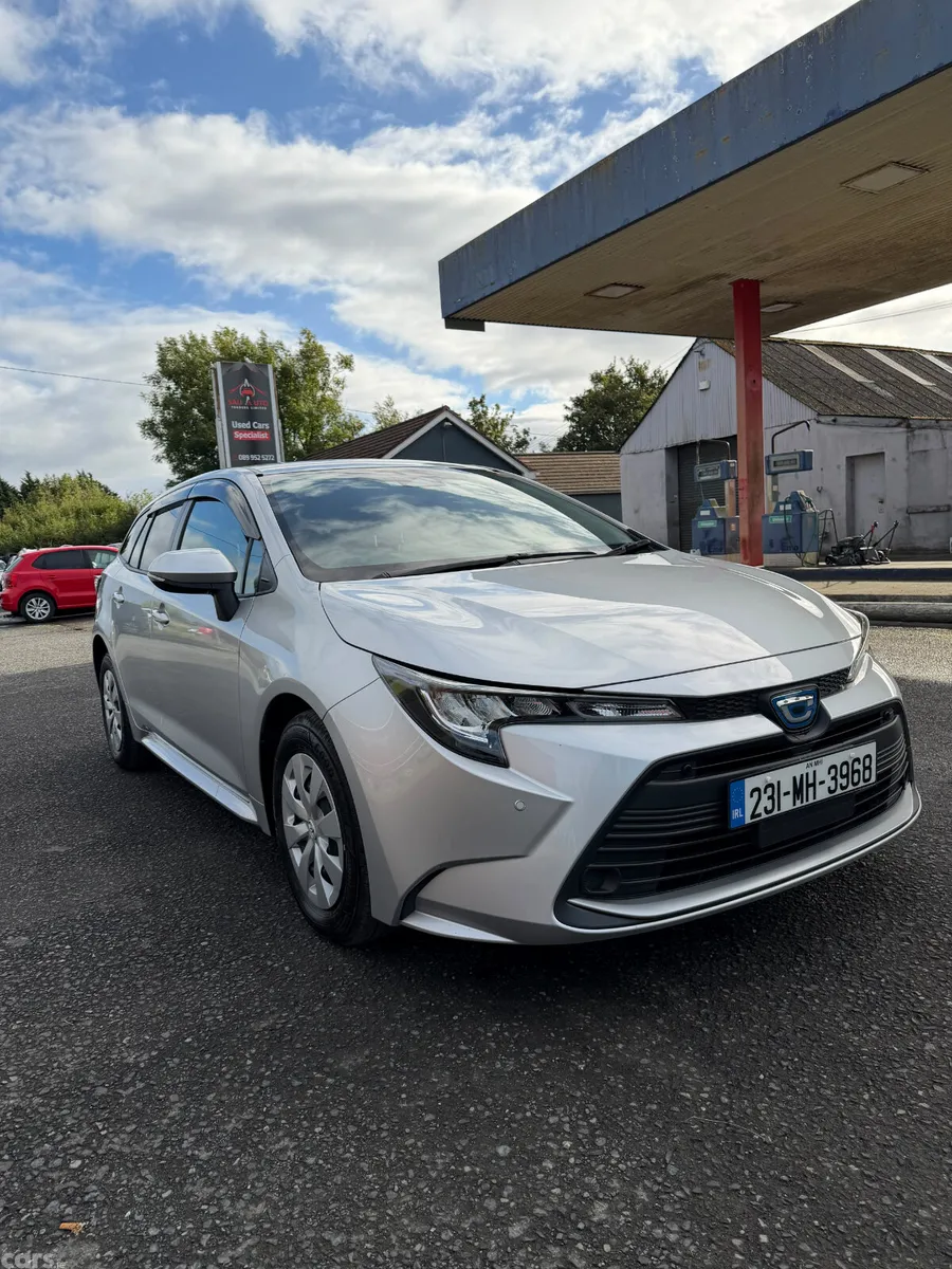 Toyota Corolla Estate, Petrol Hybrid, 2023, Grey
