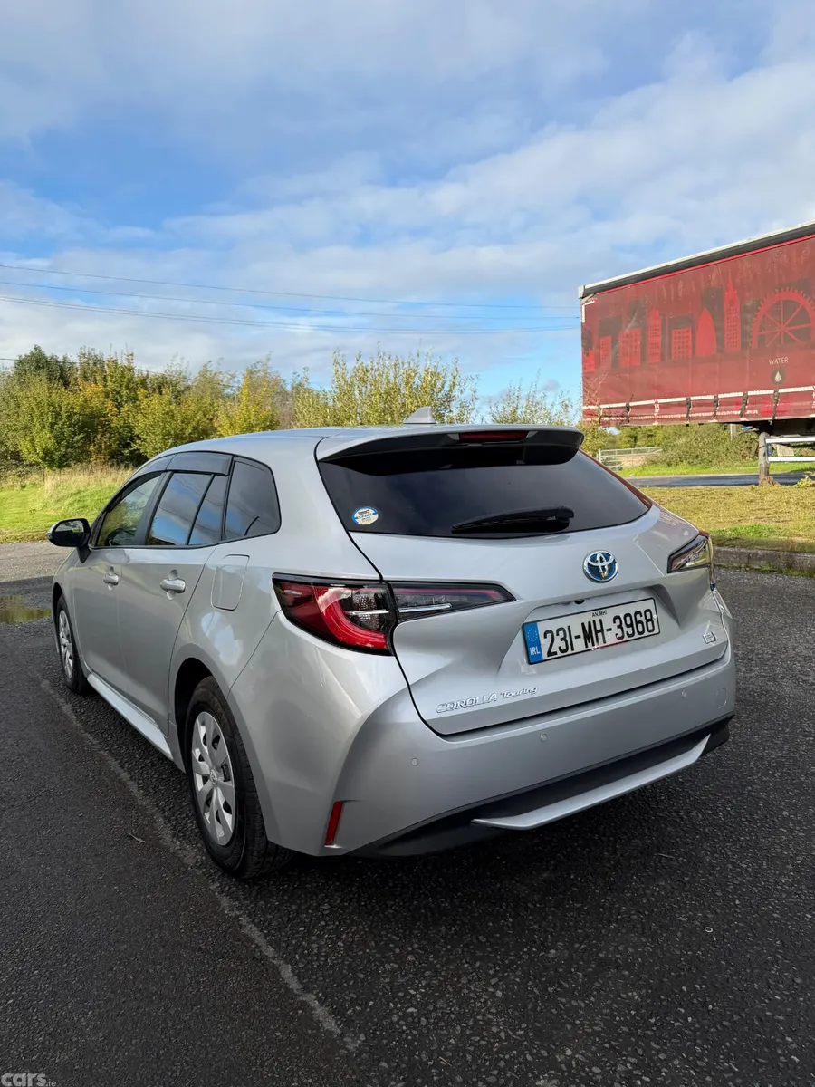 Toyota Corolla Estate, Petrol Hybrid, 2023, Grey