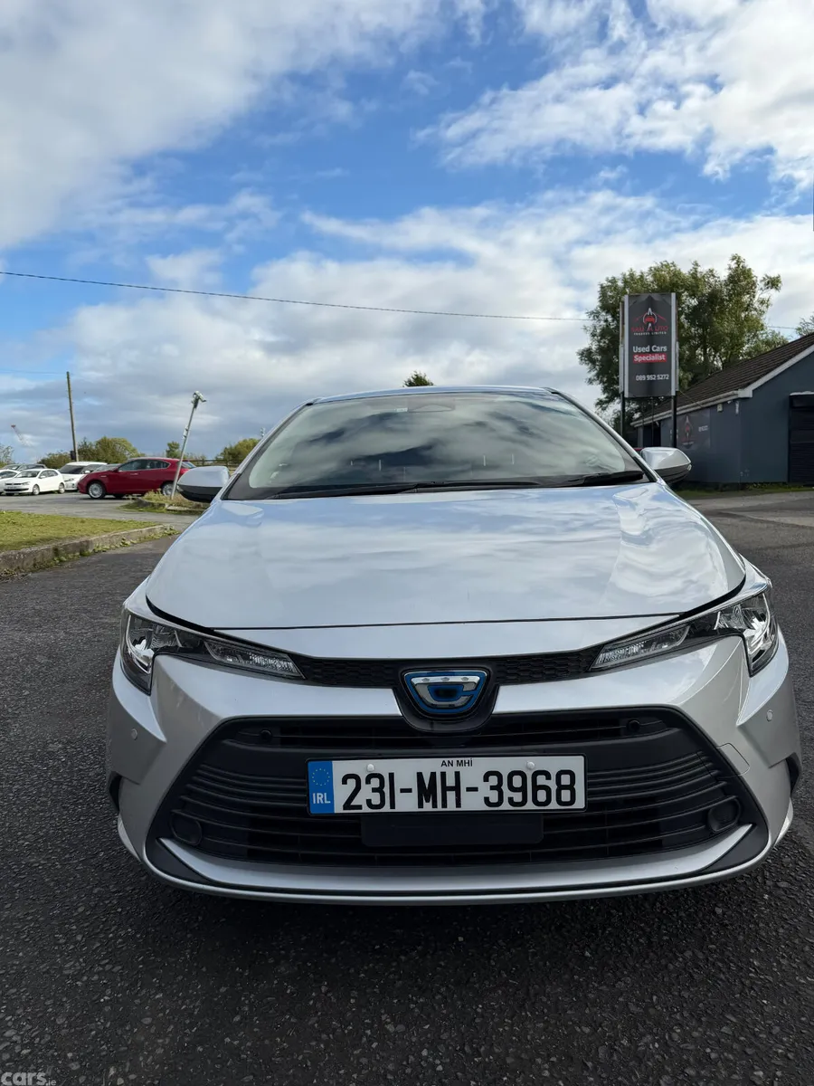 Toyota Corolla Estate, Petrol Hybrid, 2023, Grey