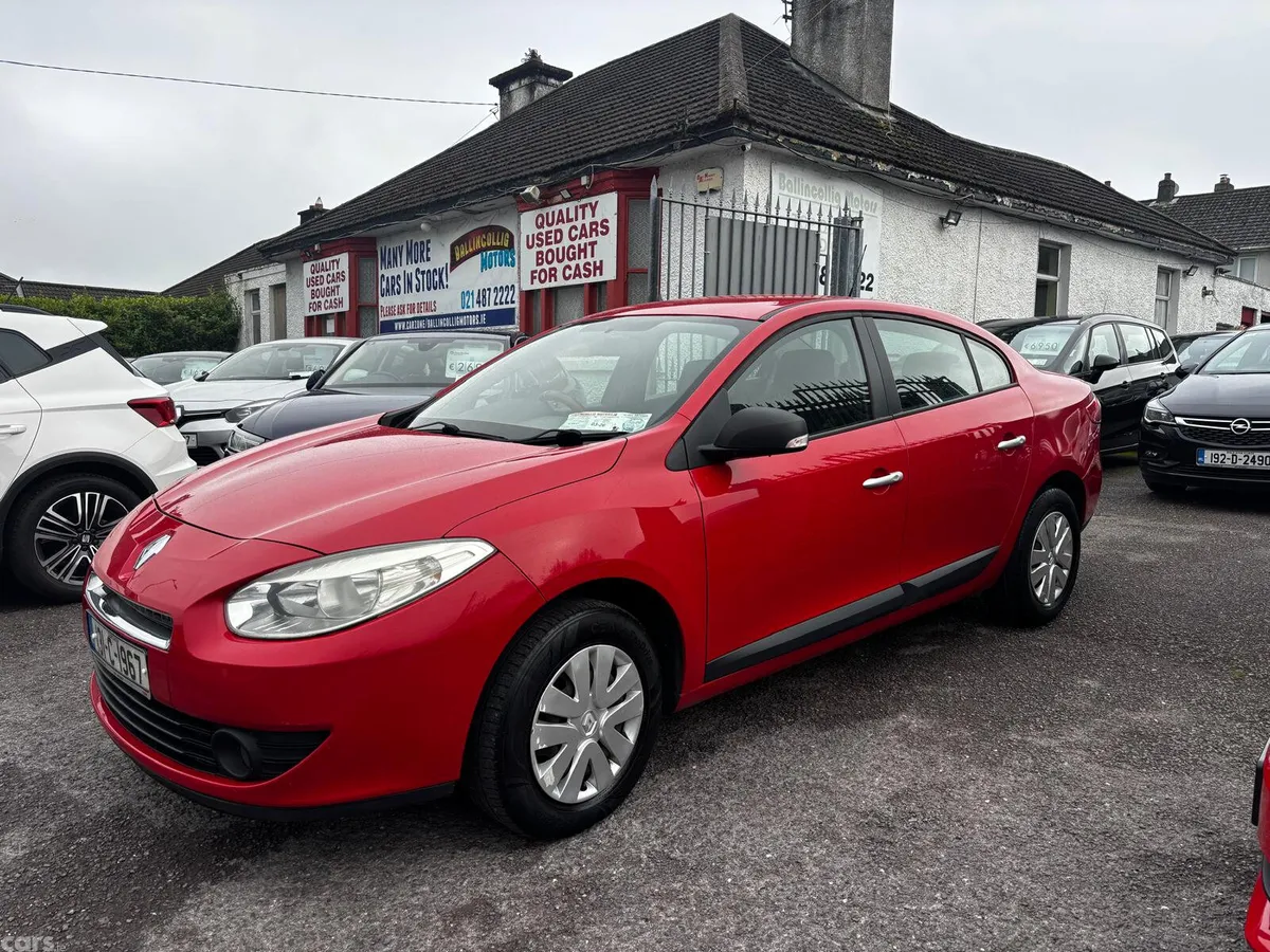 Renault Fluence Saloon, Diesel, 2013, Red