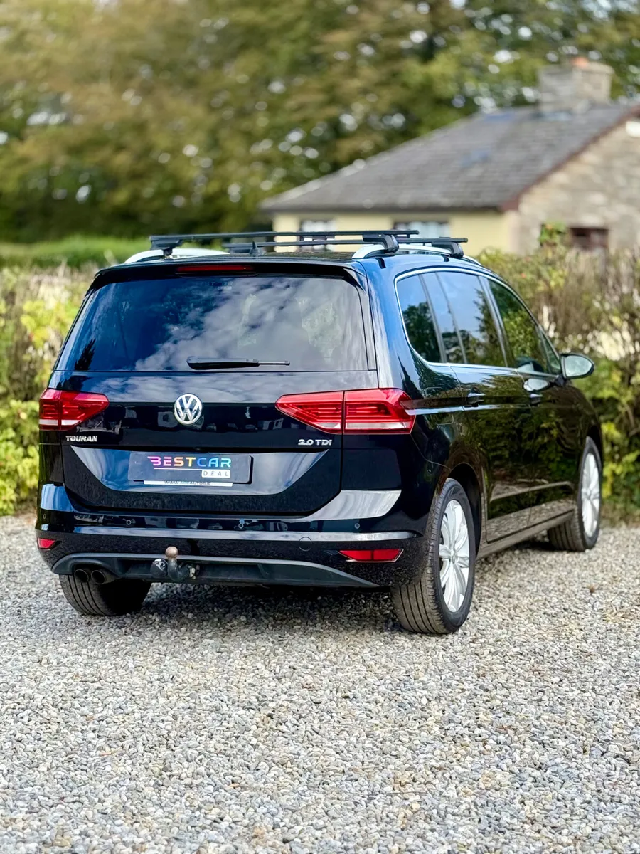 Volkswagen Touran MPV, Diesel, 2019, Black