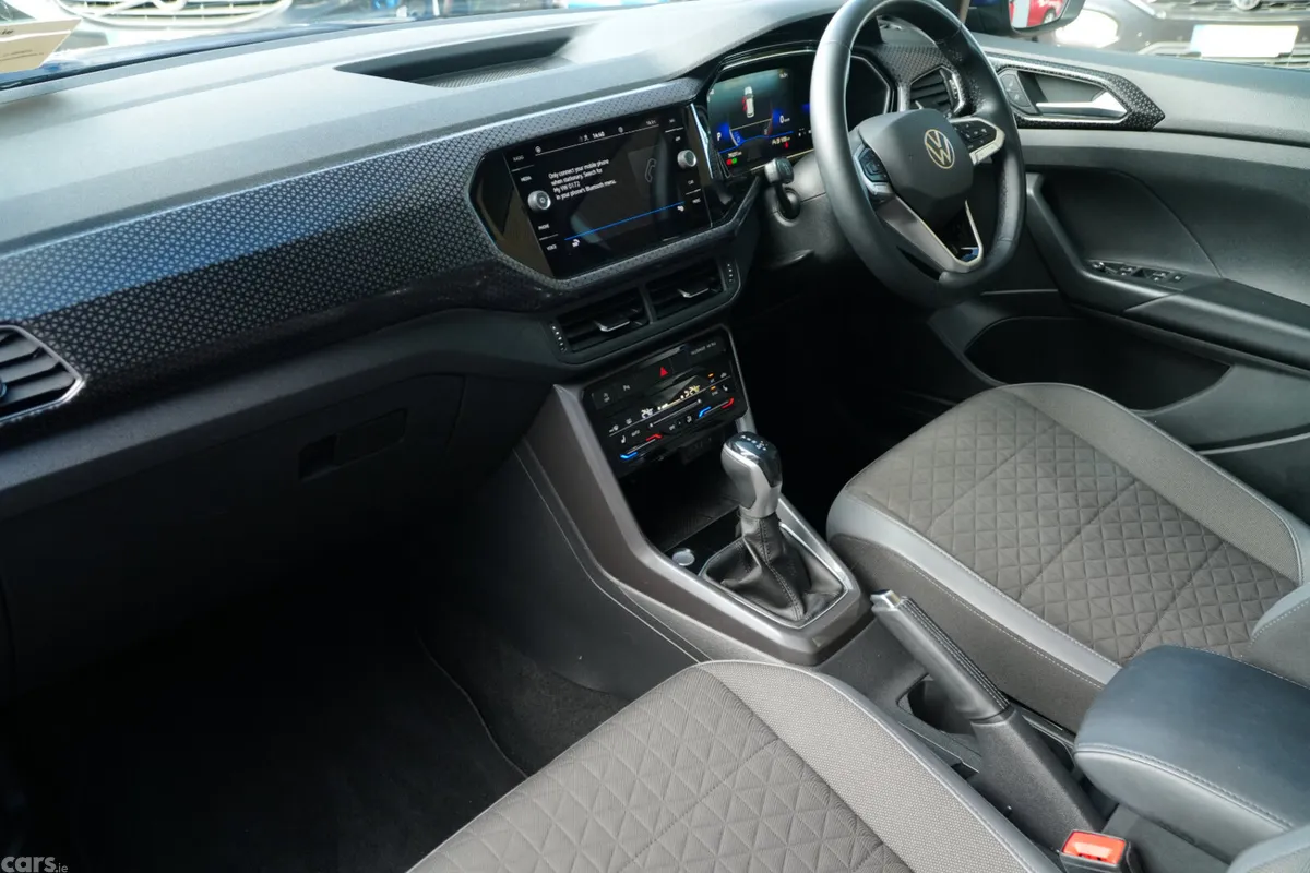 Volkswagen T-Cross Estate, Petrol, 2023, Blue