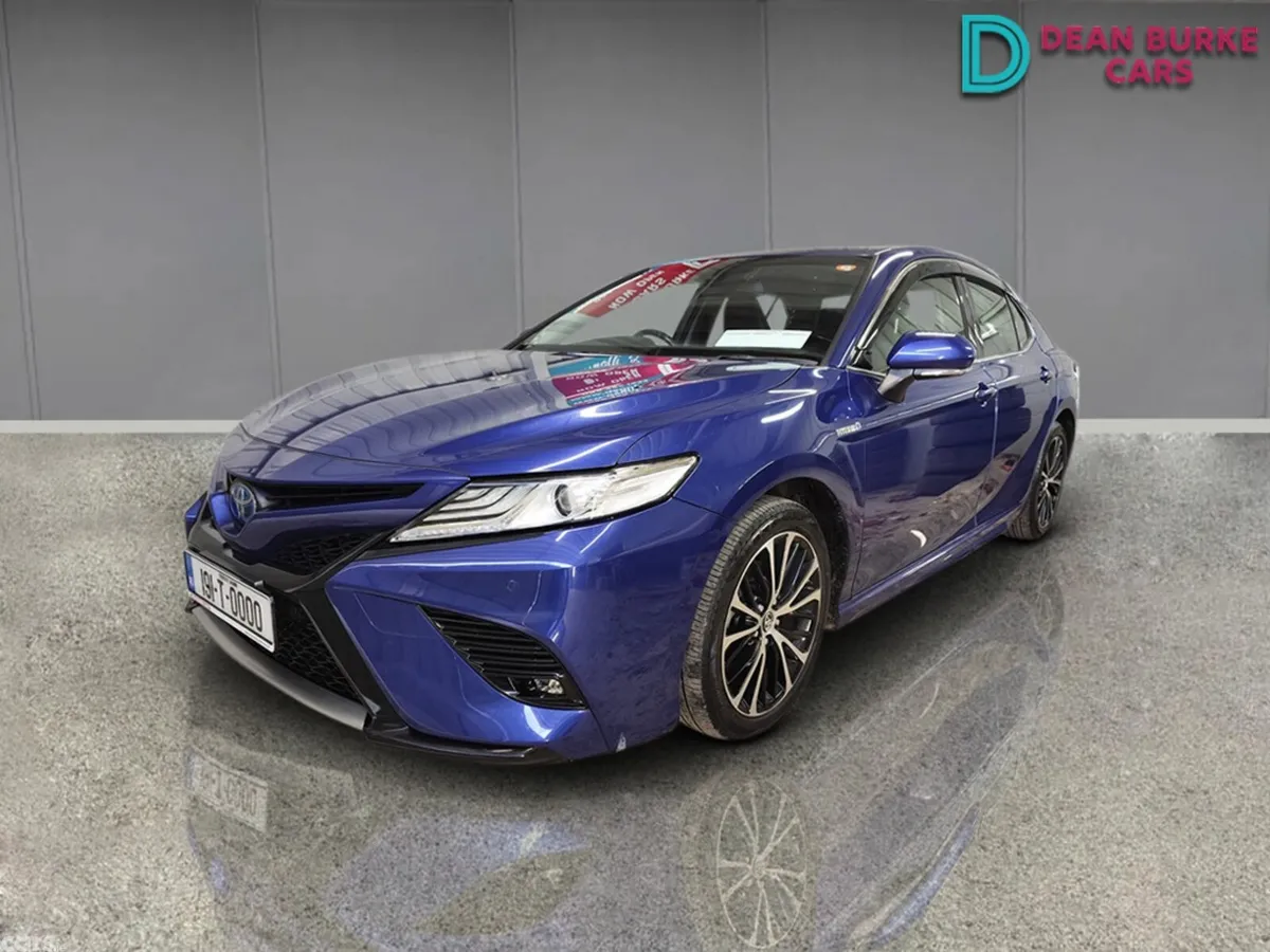 Toyota Camry Saloon, Petrol Hybrid, 2020, Blue