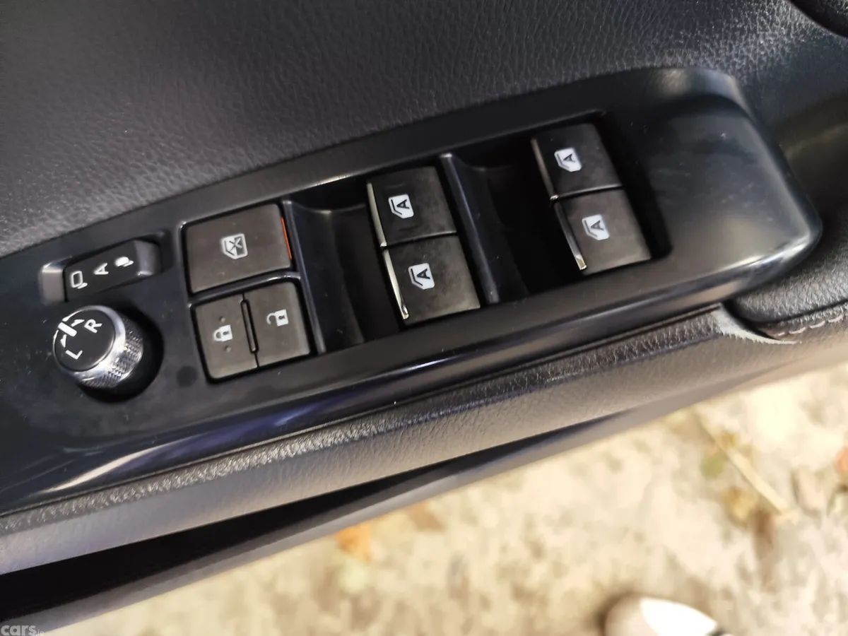 Toyota Camry Saloon, Petrol Hybrid, 2020, Blue