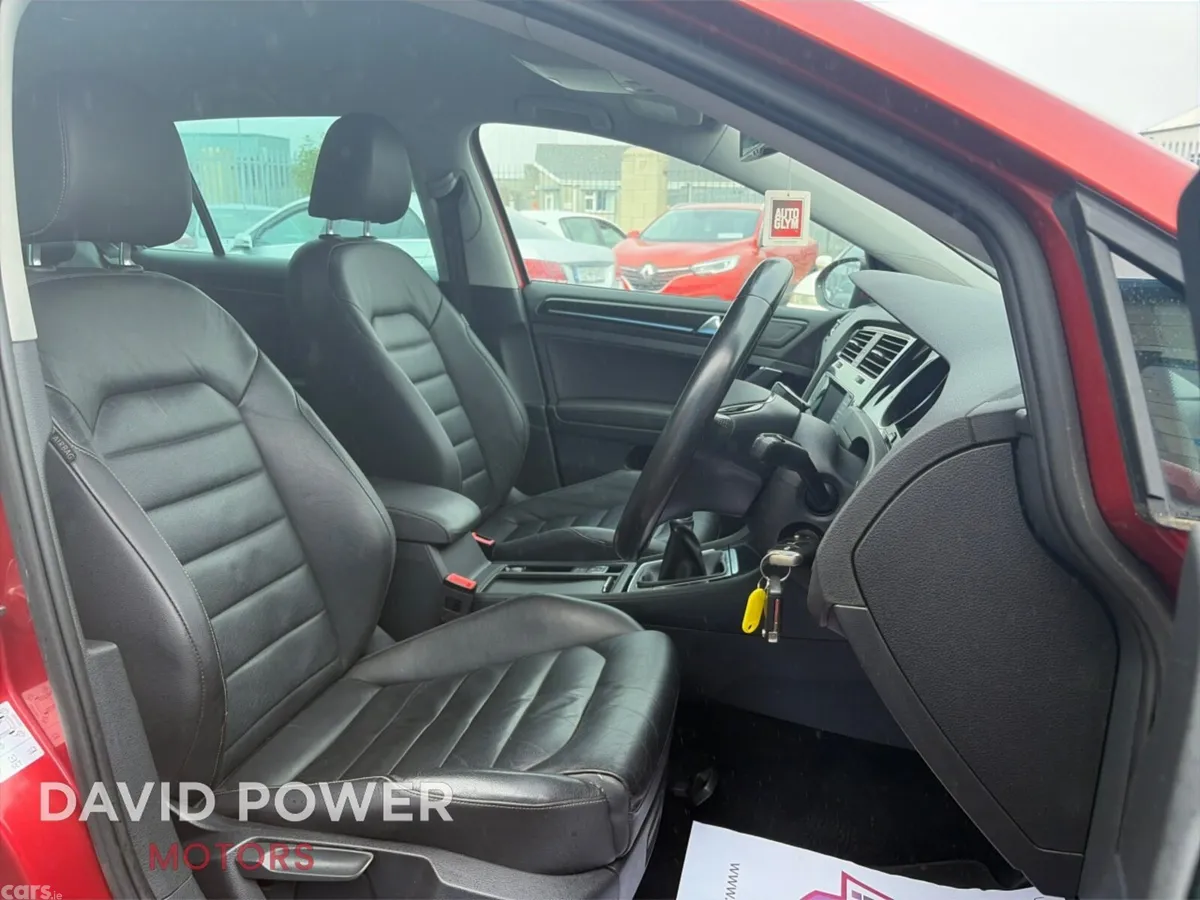 Volkswagen Golf Hatchback, Diesel, 2013, Red