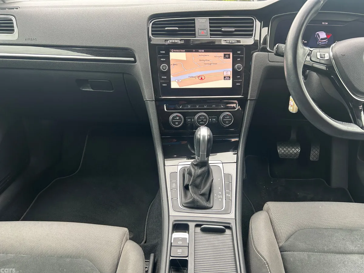 Volkswagen Golf Hatchback, Diesel, 2019, White