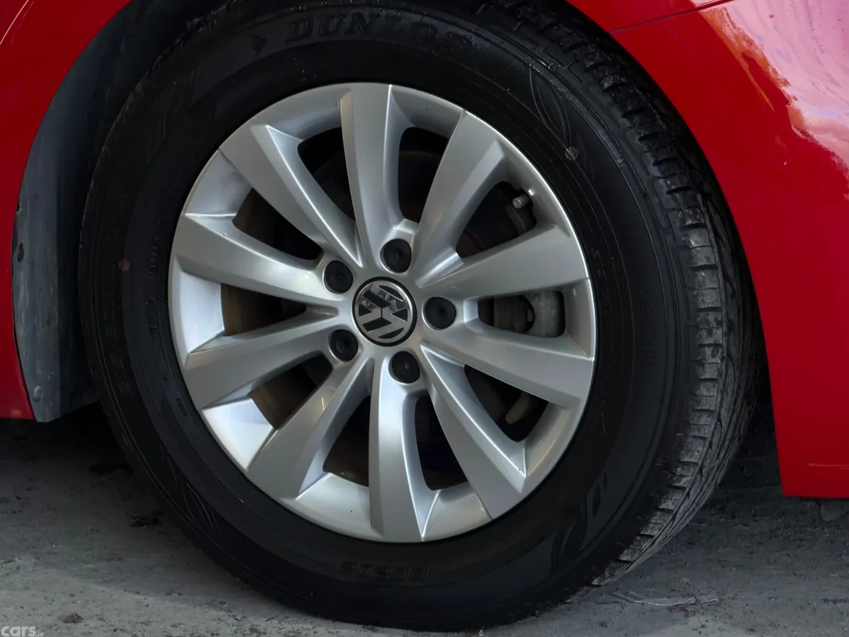 Volkswagen Beetle Hatchback, Petrol, 2013, Red