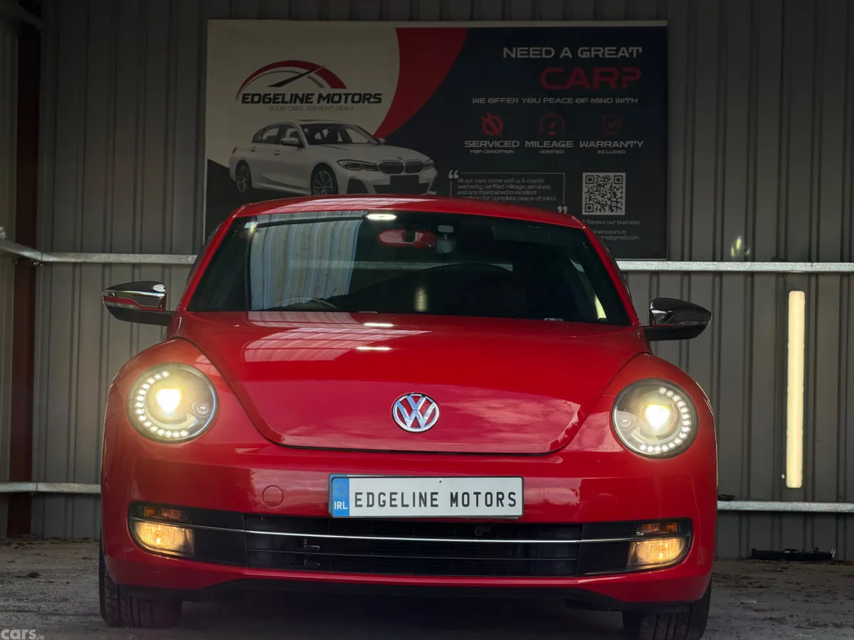 Volkswagen Beetle Hatchback, Petrol, 2013, Red