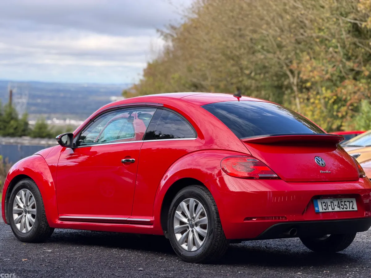 Volkswagen Beetle Hatchback, Petrol, 2013, Red