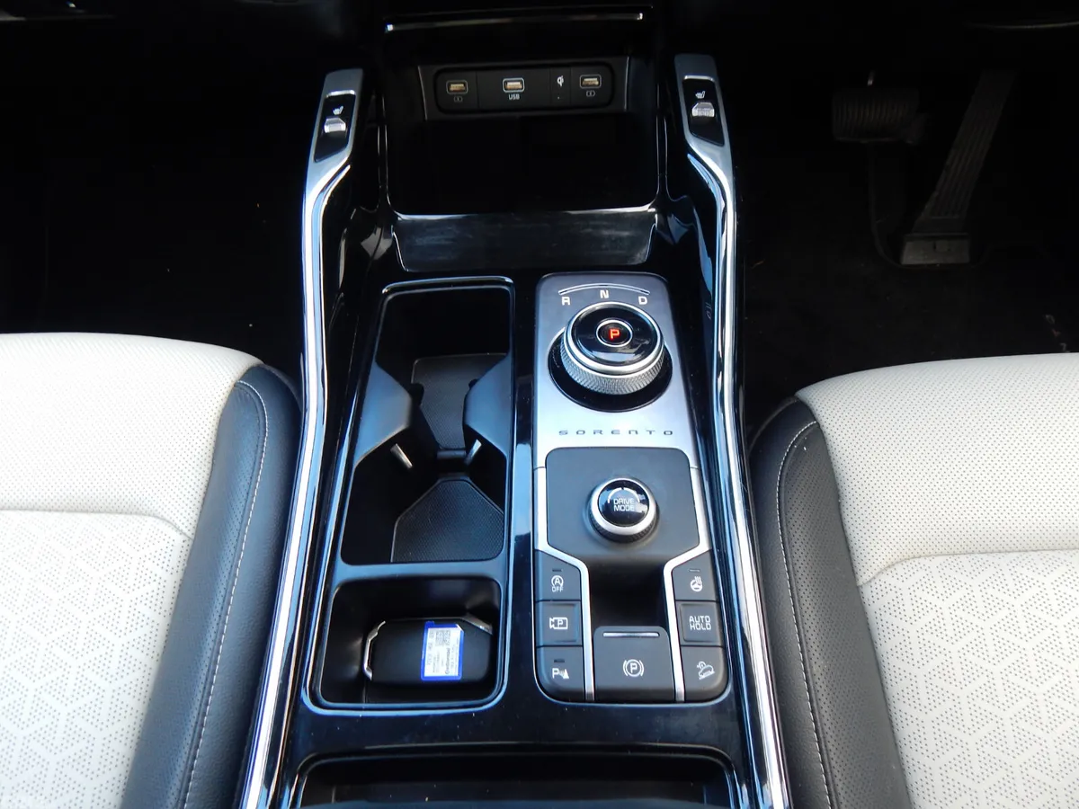 Kia Sorento SUV, Diesel, 2023, Blue