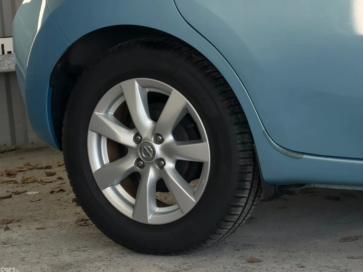 Nissan Note Hatchback, Petrol, 2013, Blue