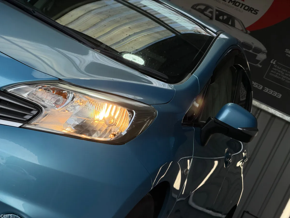 Nissan Note Hatchback, Petrol, 2013, Blue