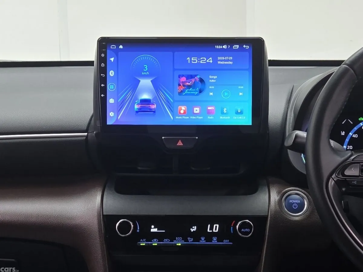 Toyota Yaris Cross SUV, Petrol Hybrid, 2021, White