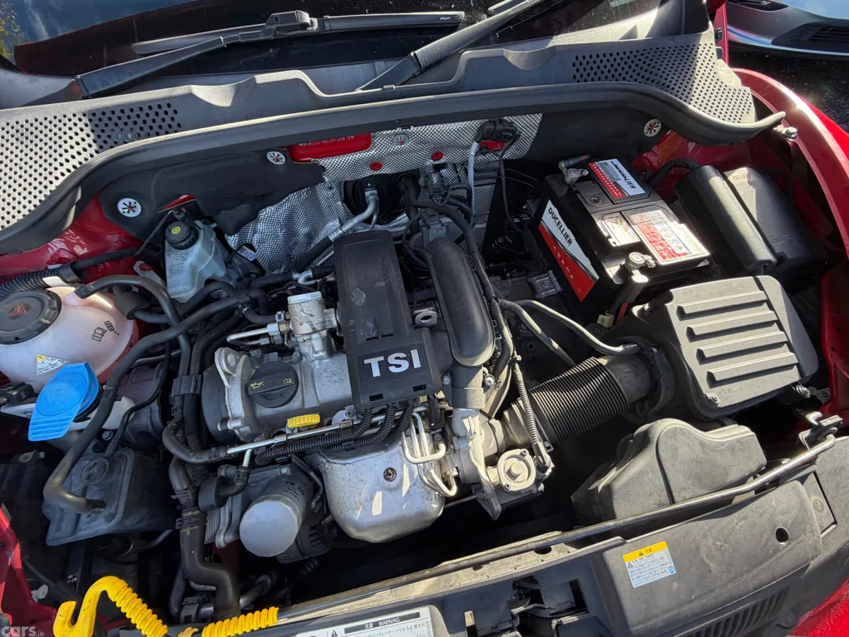 Volkswagen Beetle Hatchback, Petrol, 2018, Red