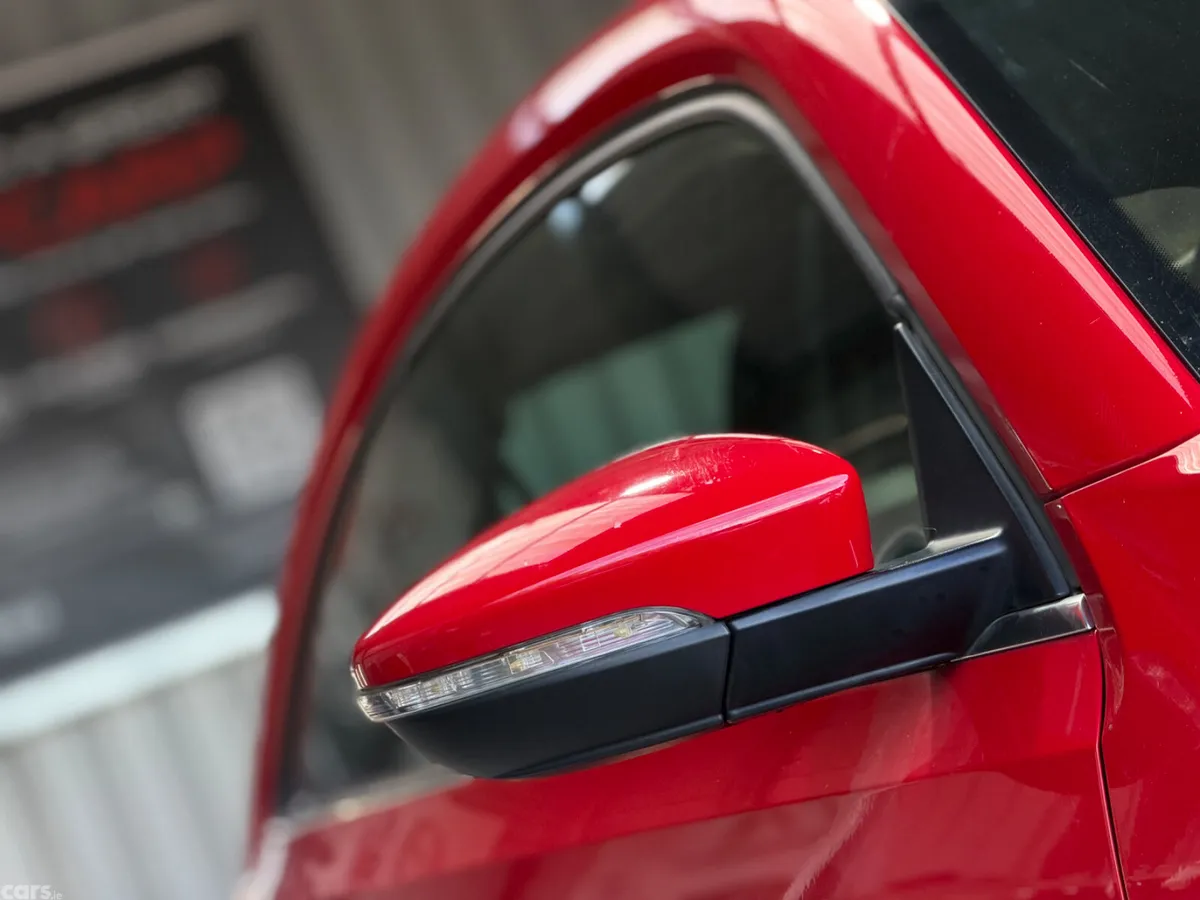 Volkswagen Beetle Hatchback, Petrol, 2018, Red