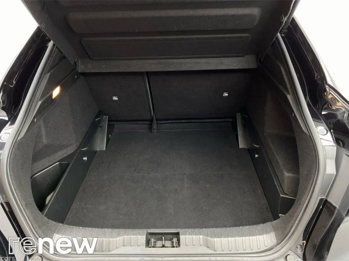 Renault Arkana Hatchback, Petrol Hybrid, 2025, Black