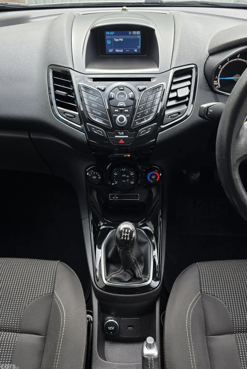 Ford Fiesta Hatchback, Petrol, 2017, White