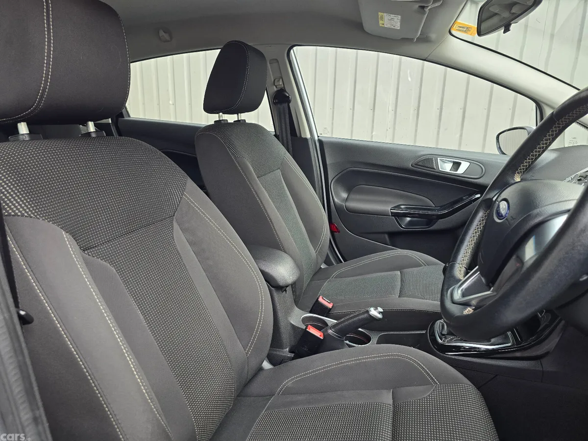 Ford Fiesta Hatchback, Petrol, 2017, White