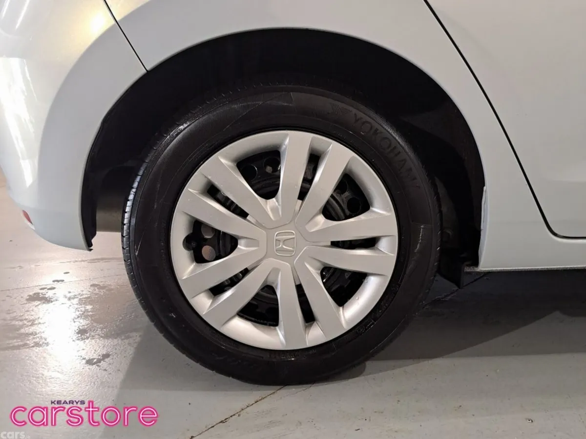 Honda Fit Hatchback, Petrol Hybrid, 2023, Grey