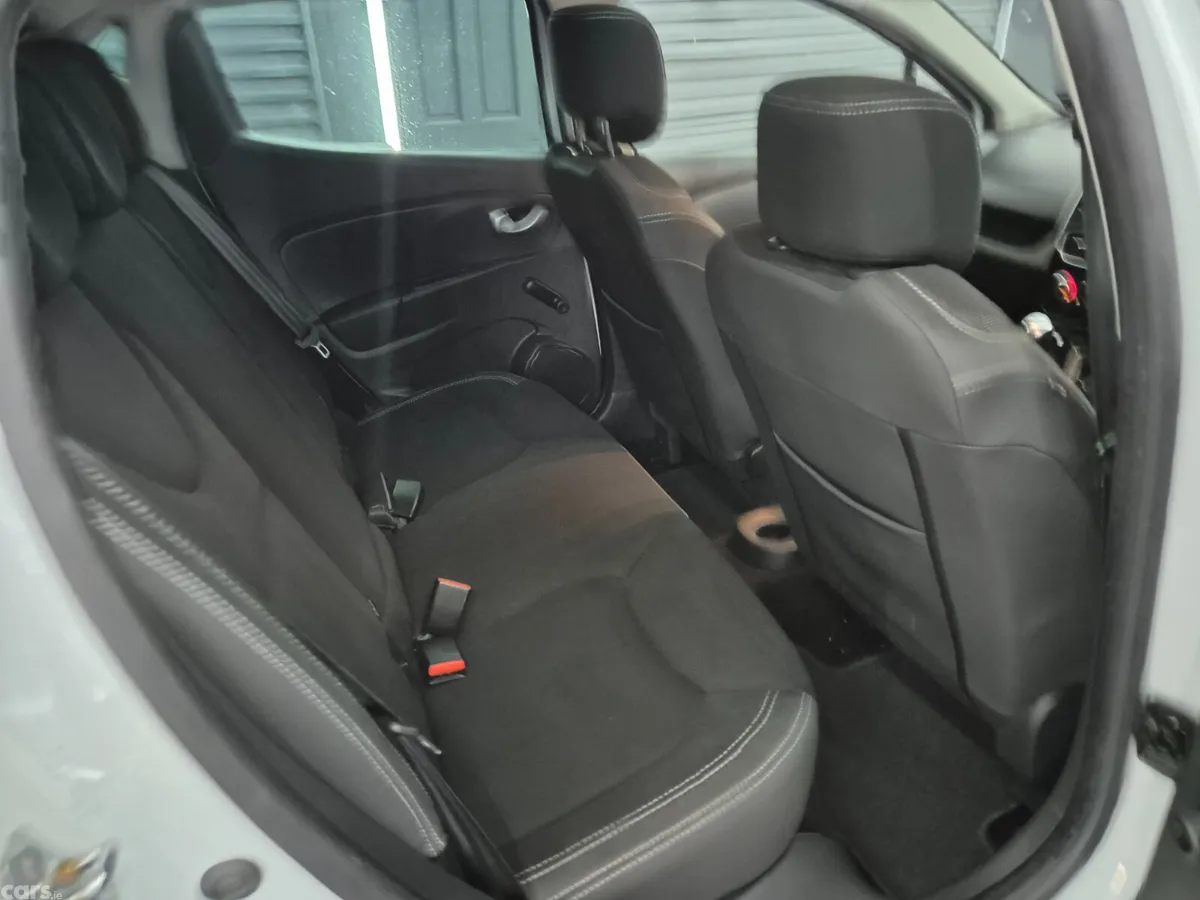 Renault Clio Hatchback, Petrol, 2018, White