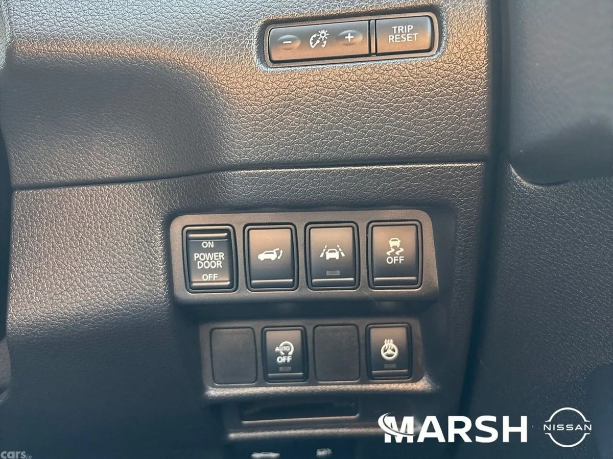 Nissan X-Trail SUV, Diesel, 2020, Red