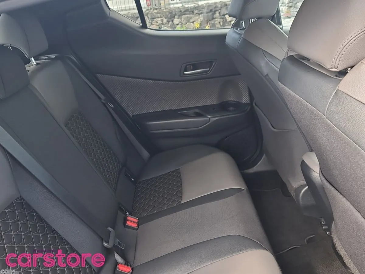Toyota C-HR Hatchback, Petrol Hybrid, 2023, Blue