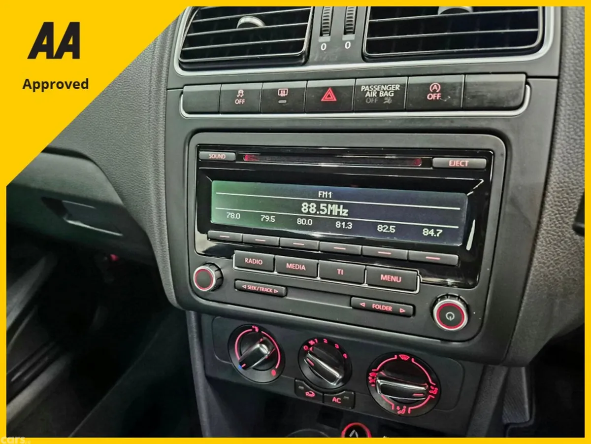 Volkswagen Polo Hatchback, Petrol, 2013, White