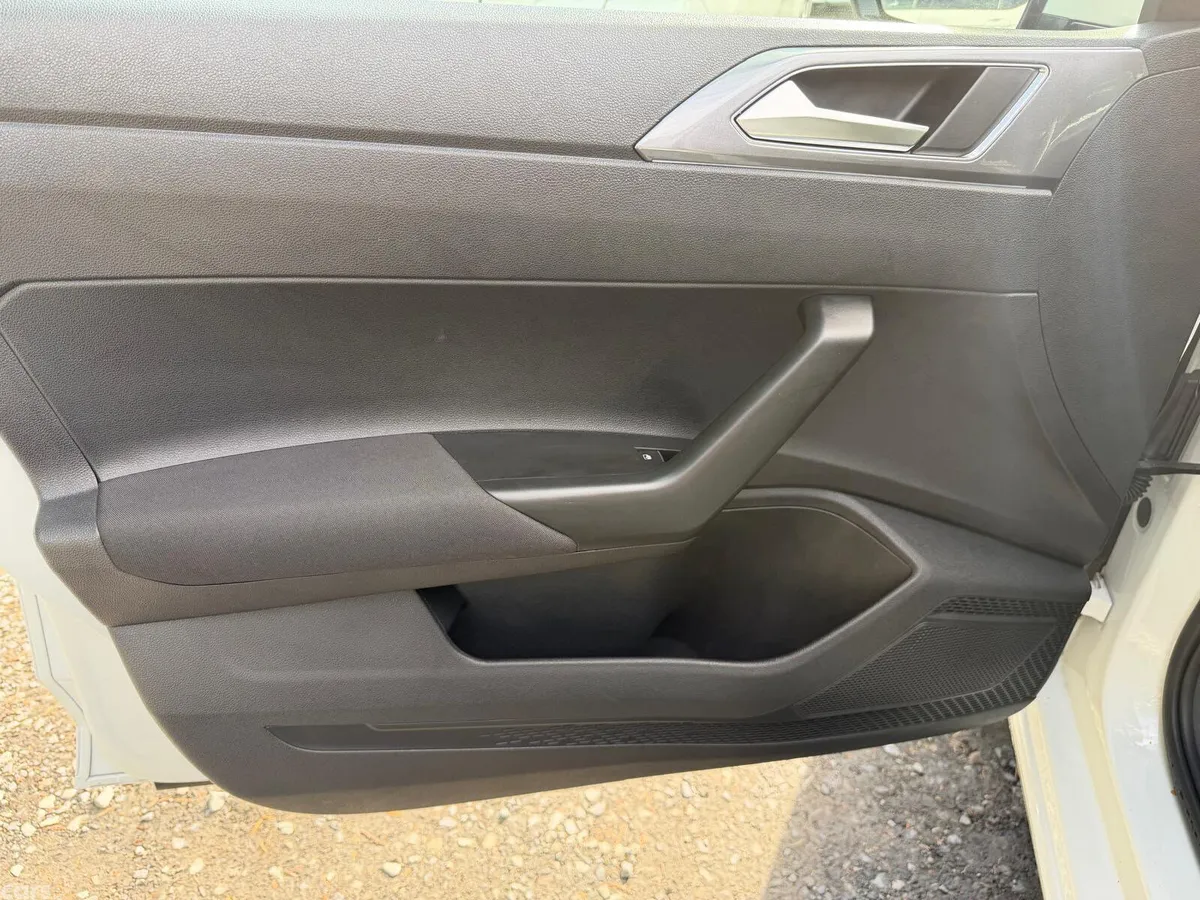 Volkswagen Polo Hatchback, Petrol, 2020, White