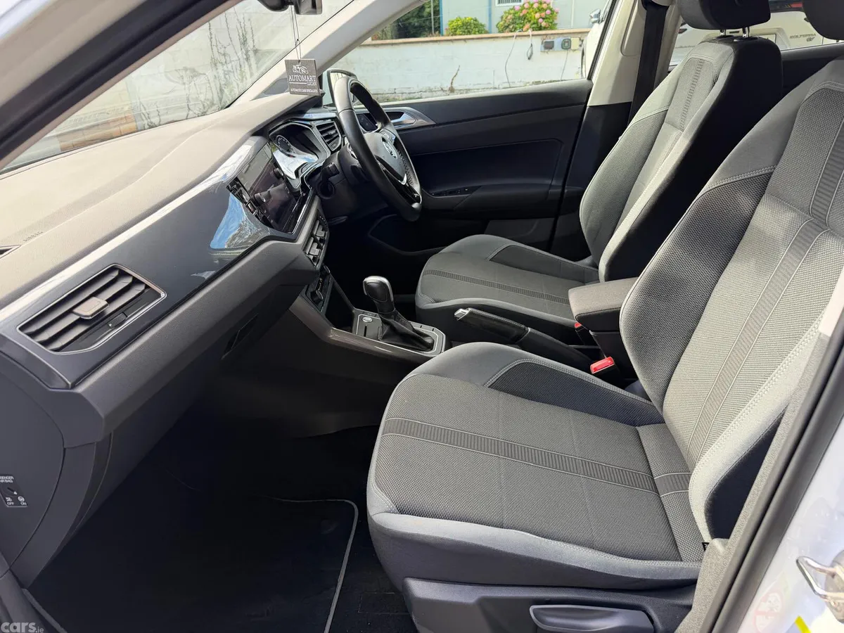 Volkswagen Polo Hatchback, Petrol, 2020, White
