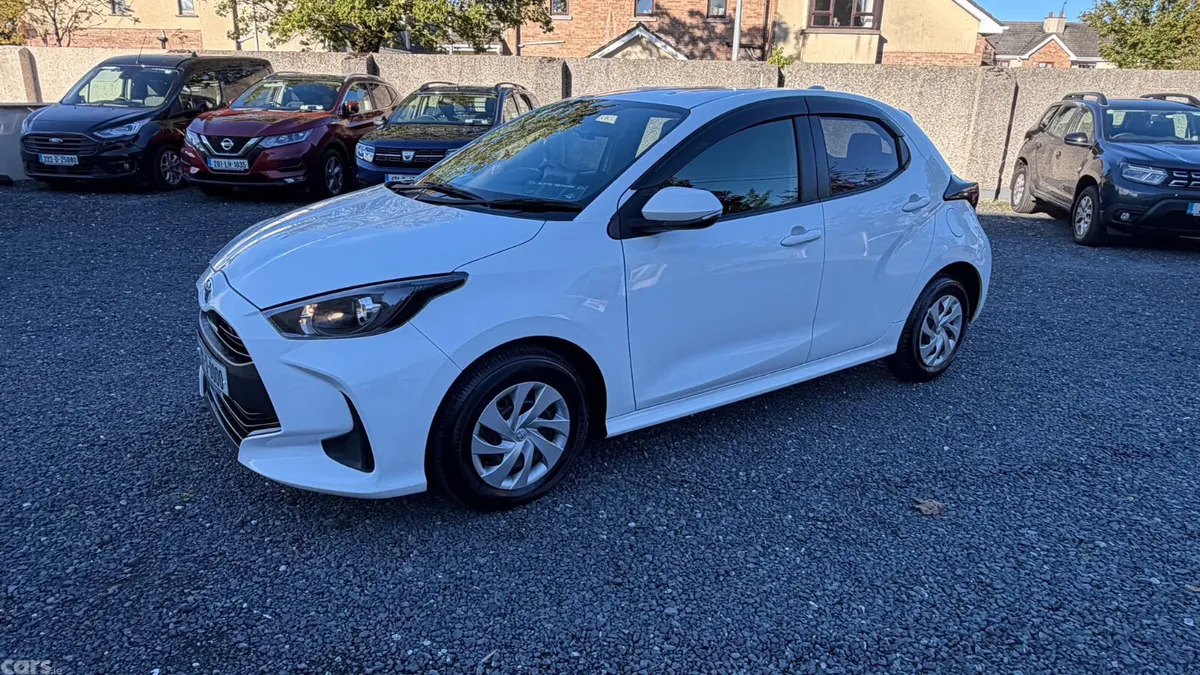 Toyota Yaris Hatchback, Petrol, 2020, White
