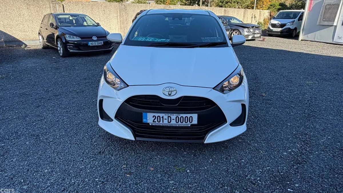 Toyota Yaris Hatchback, Petrol, 2020, White