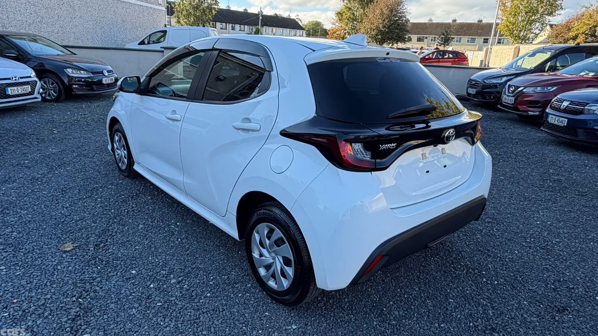 Toyota Yaris Hatchback, Petrol, 2020, White