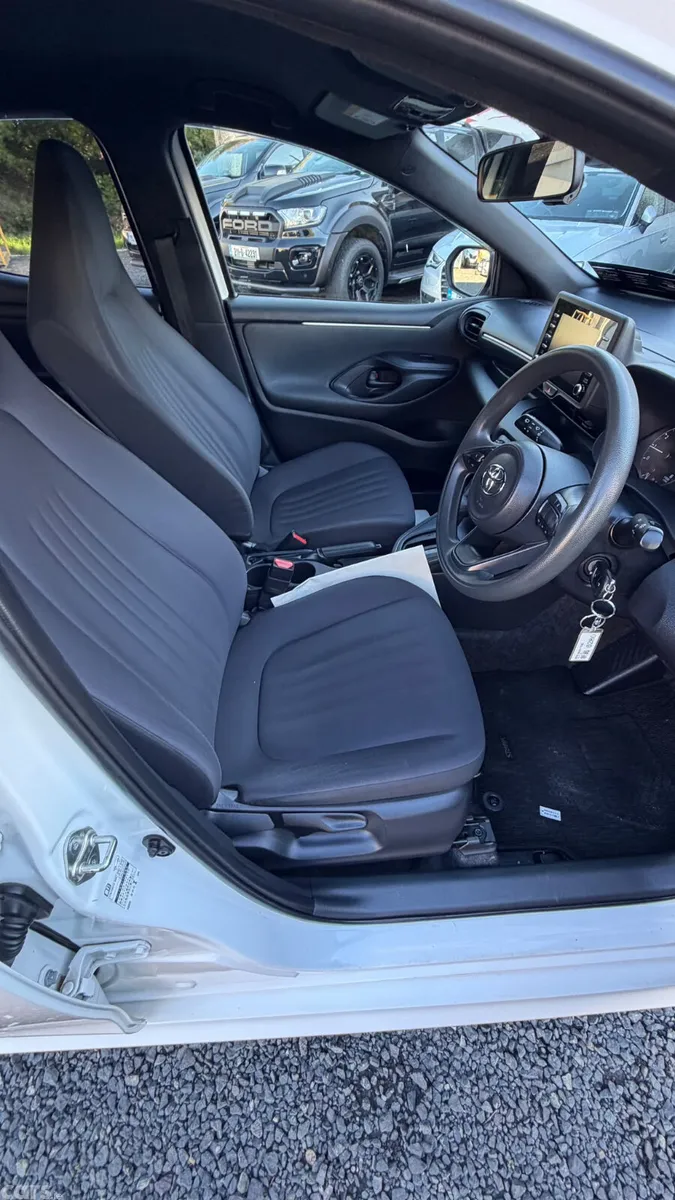Toyota Yaris Hatchback, Petrol, 2020, White