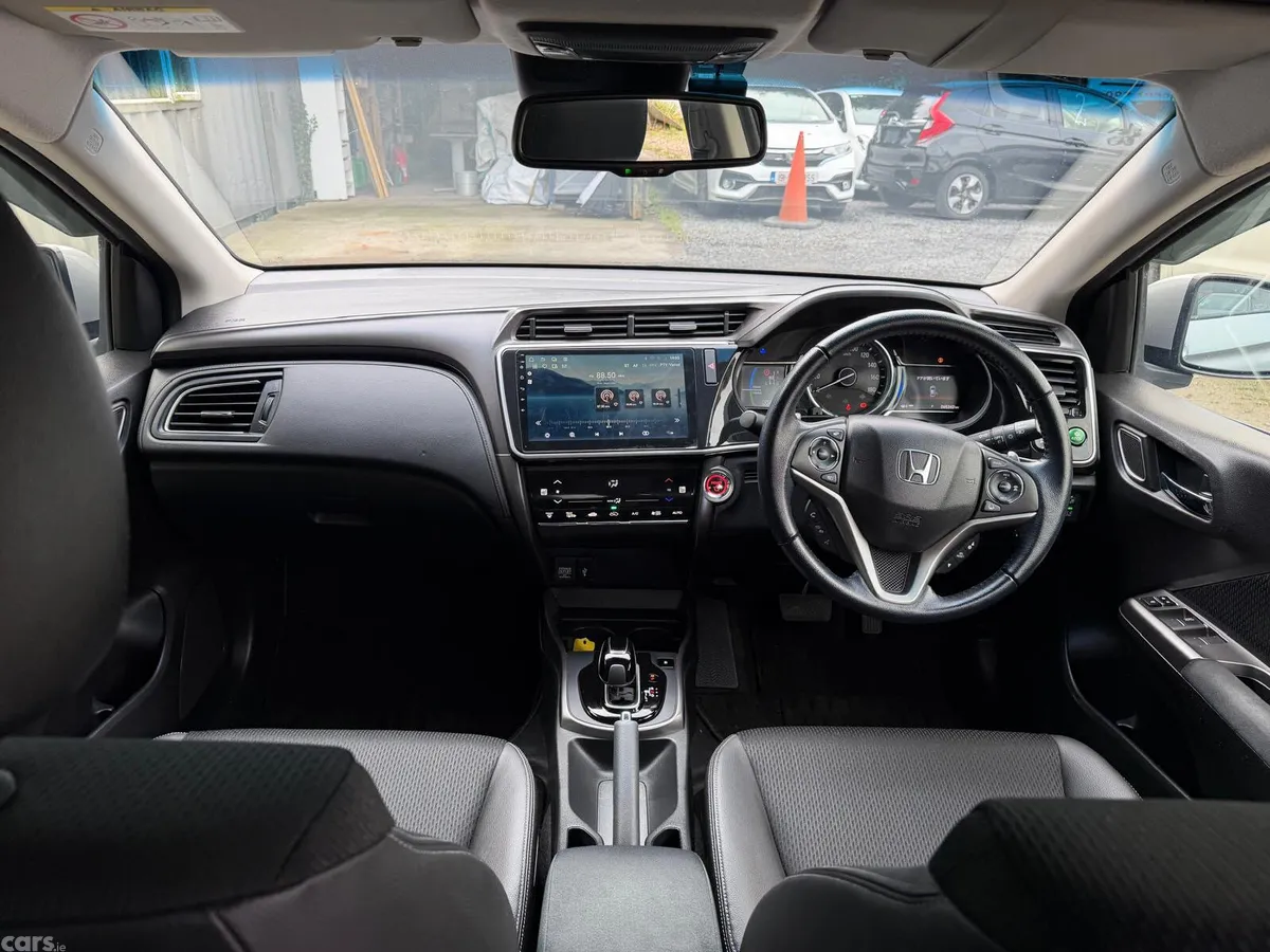 Honda Grace Saloon, Petrol Hybrid, 2018, Grey