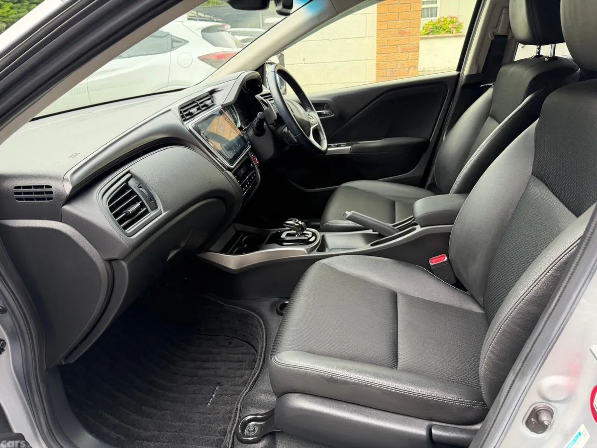 Honda Grace Saloon, Petrol Hybrid, 2018, Grey