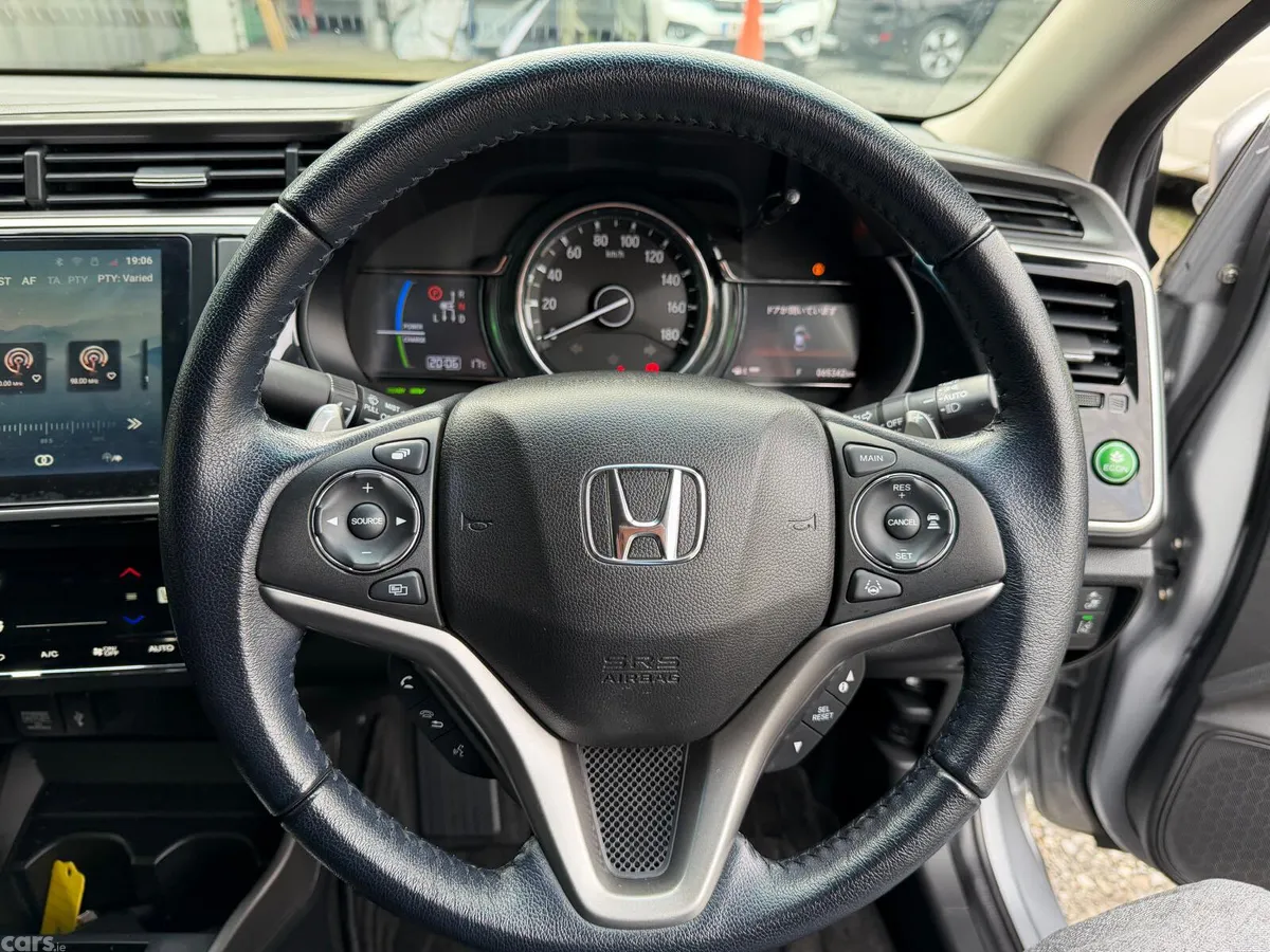 Honda Grace Saloon, Petrol Hybrid, 2018, Grey