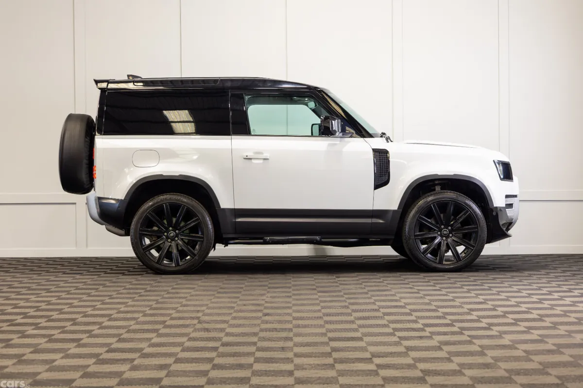 Land Rover Defender SUV, Diesel, 2022, White