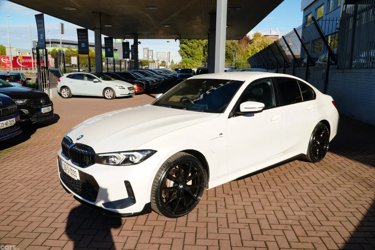 BMW 3-Series Saloon, Petrol Hybrid, 2025, White