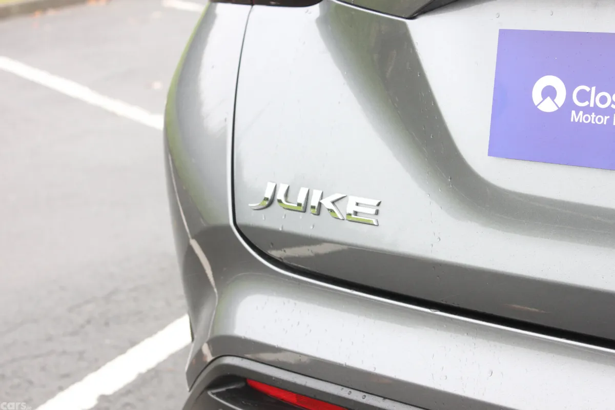 Nissan Juke SUV, Petrol Hybrid, 2023, Grey