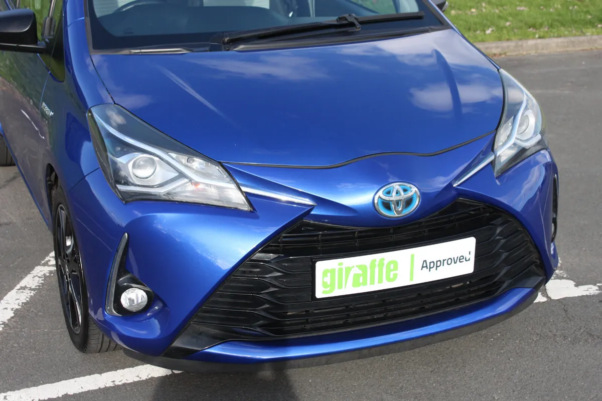 Toyota Yaris Hatchback, Petrol Hybrid, 2017, Blue