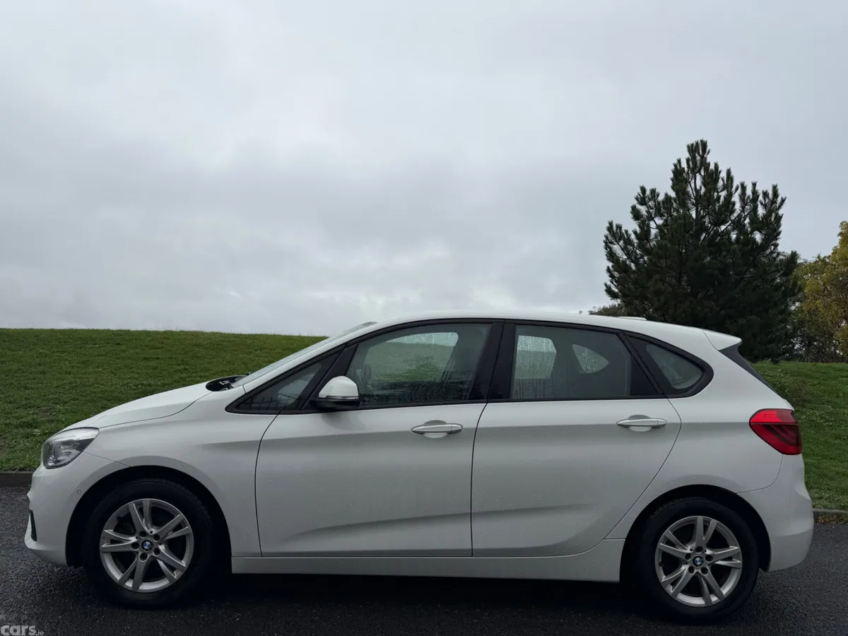 BMW 2-Series SUV, Petrol, 2018, White
