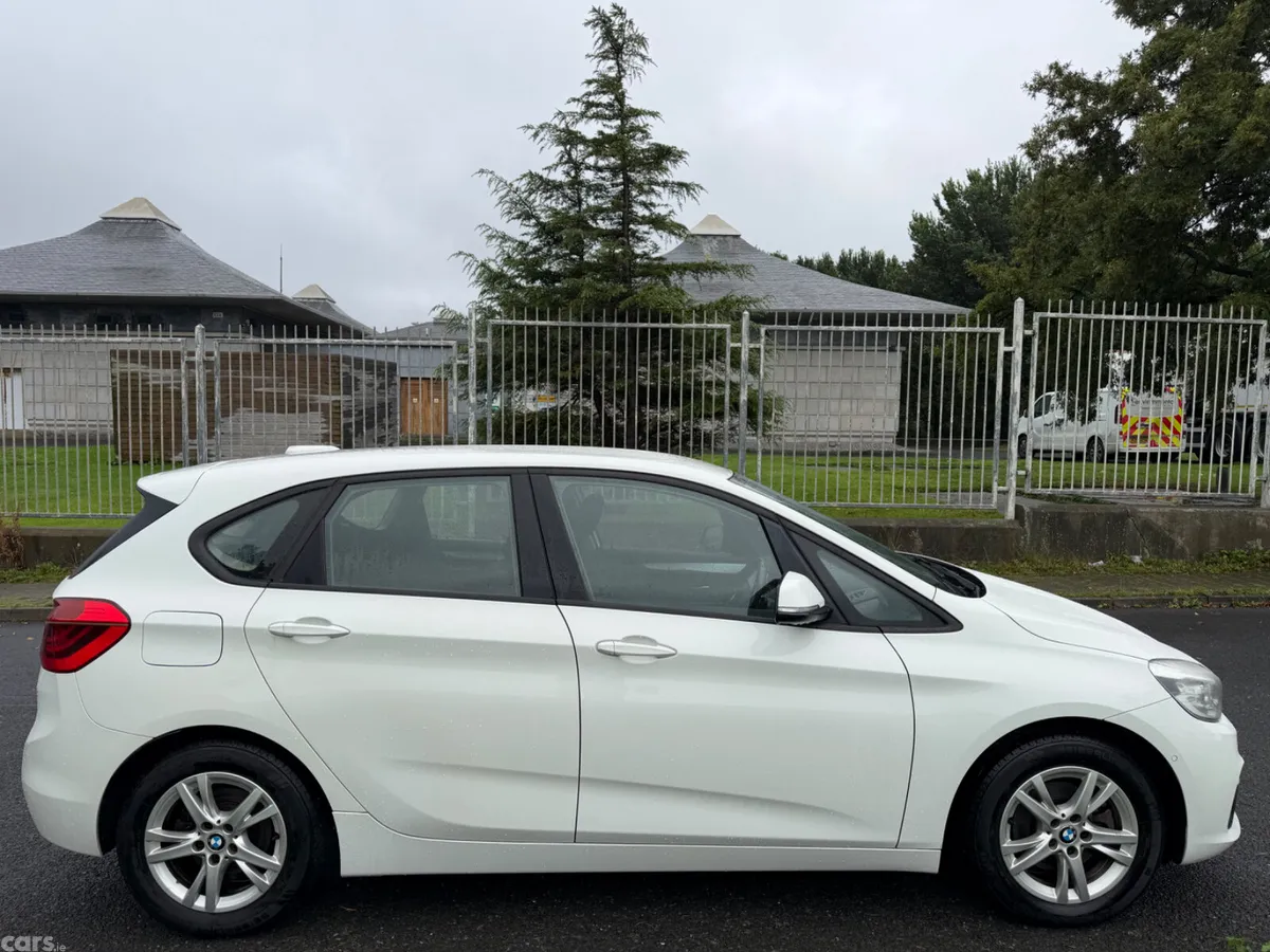 BMW 2-Series SUV, Petrol, 2018, White