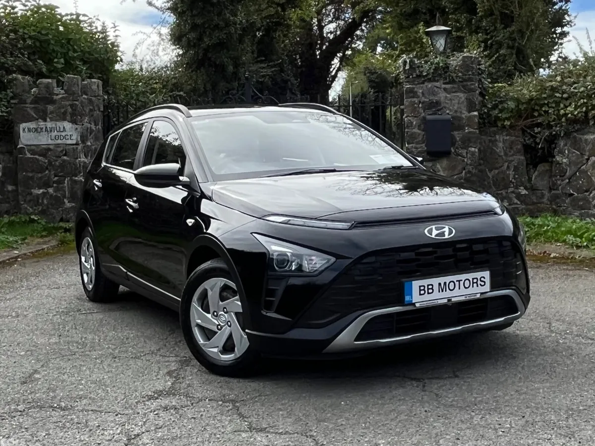Hyundai Bayon Estate/Jeep, Petrol, 2021, Black