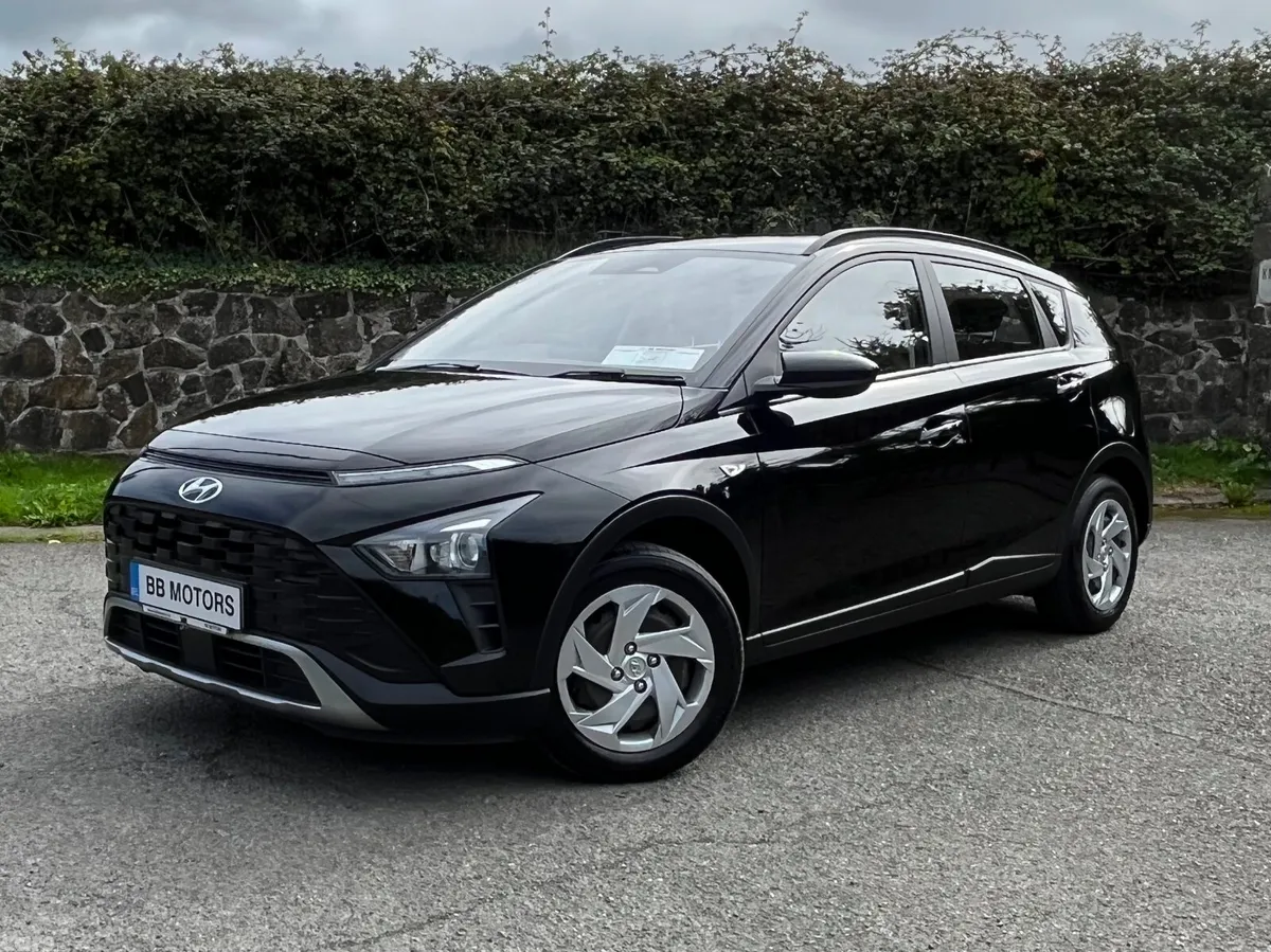 Hyundai Bayon Estate/Jeep, Petrol, 2021, Black
