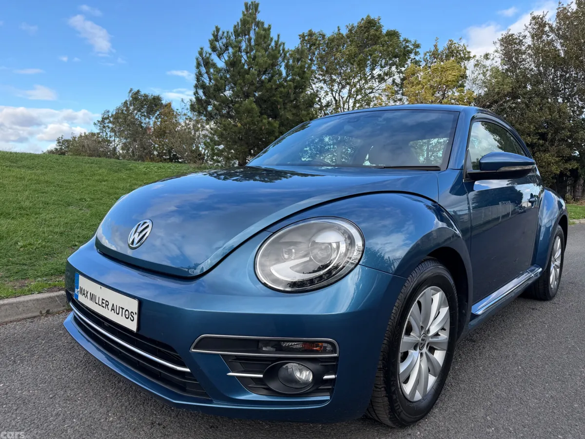 Volkswagen Beetle Hatchback, Petrol, 2017, Blue
