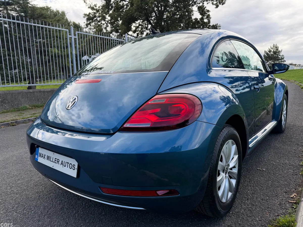 Volkswagen Beetle Hatchback, Petrol, 2017, Blue
