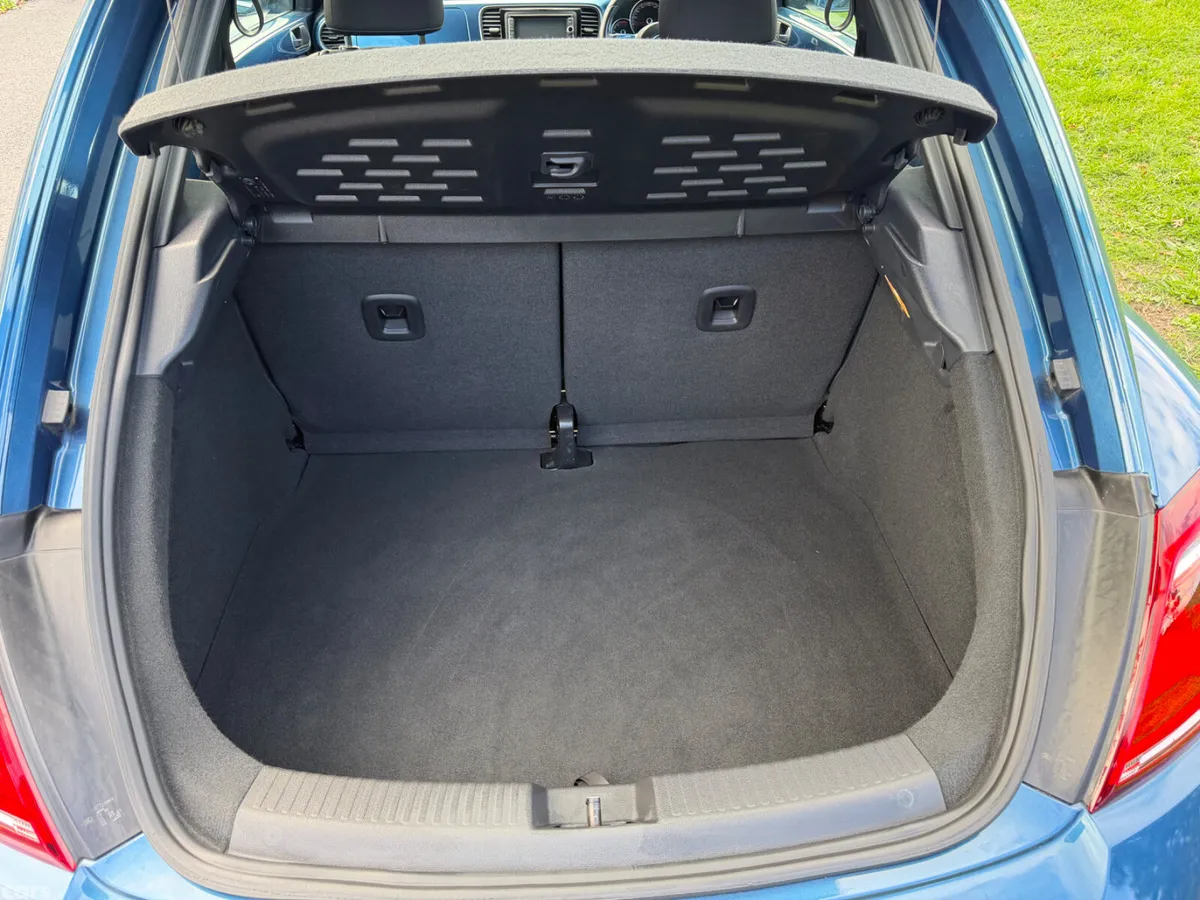 Volkswagen Beetle Hatchback, Petrol, 2017, Blue